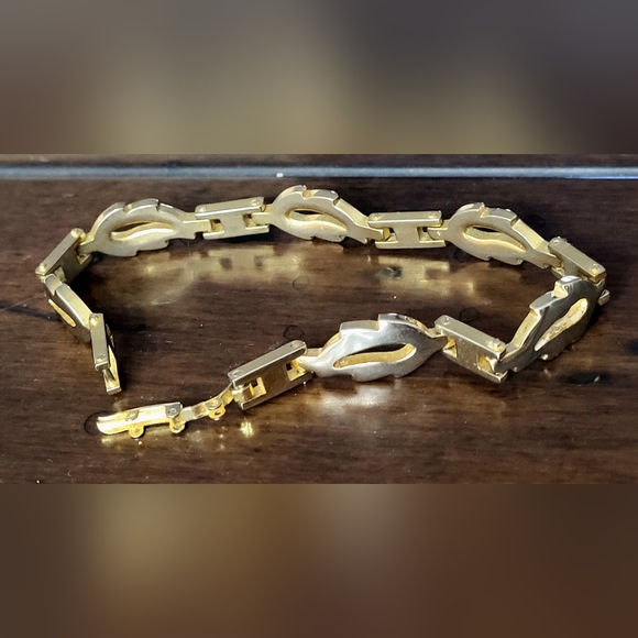 Vintage goldtone flat linked bracelet 8.25" - Picture 3 of 13